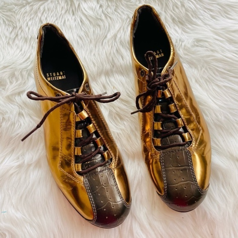 Stuart Weitzman gold patent derby shoe, Sz. 5.5